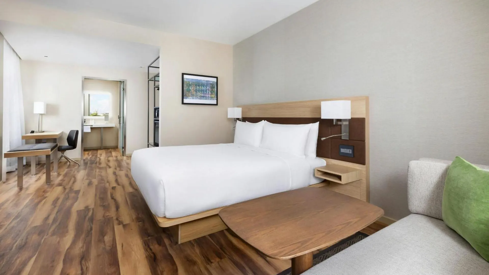 Ac Hotel By Marriott Honolulu