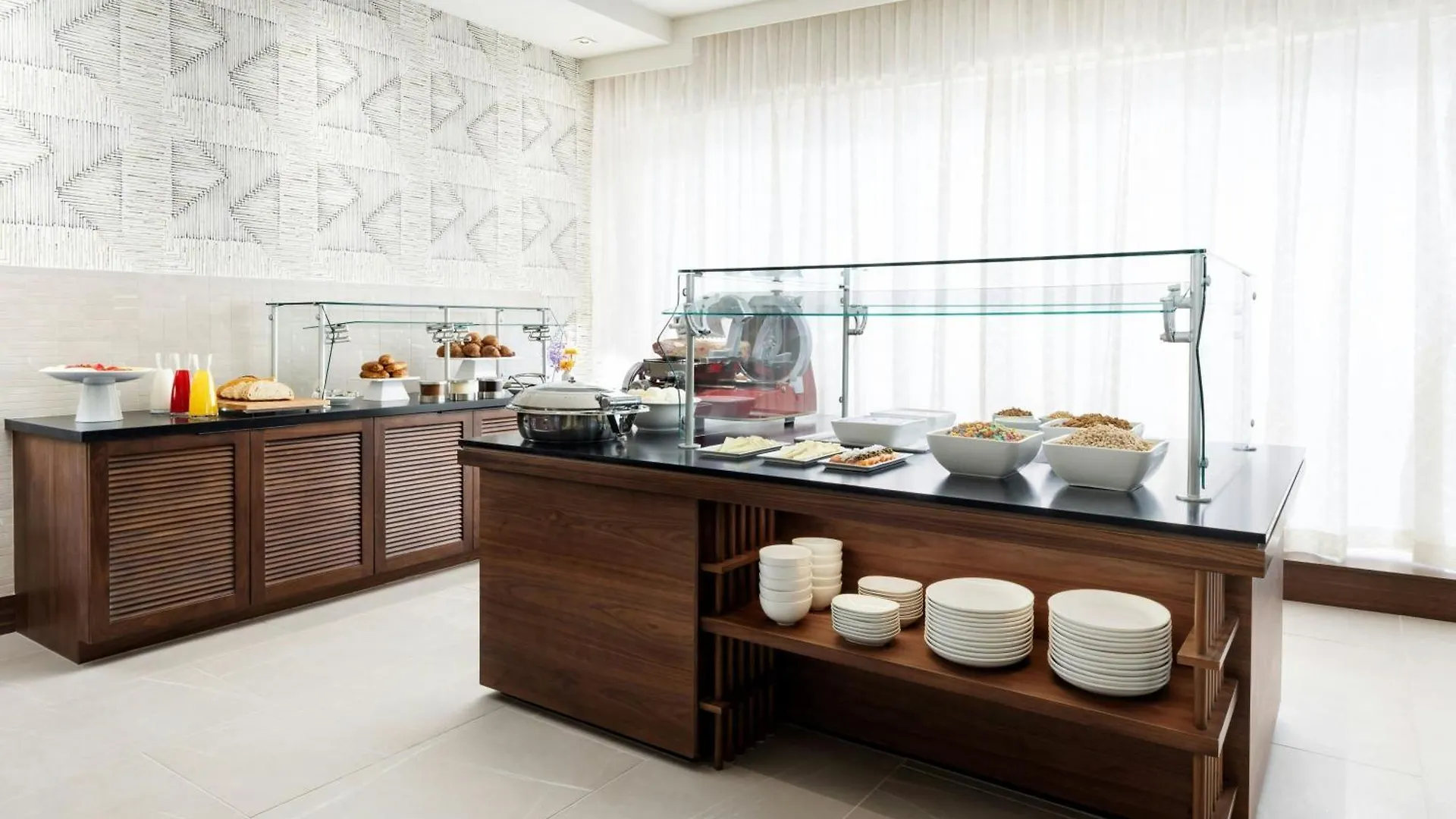 Ac Hotel By Marriott Honolulu 4*,  USA