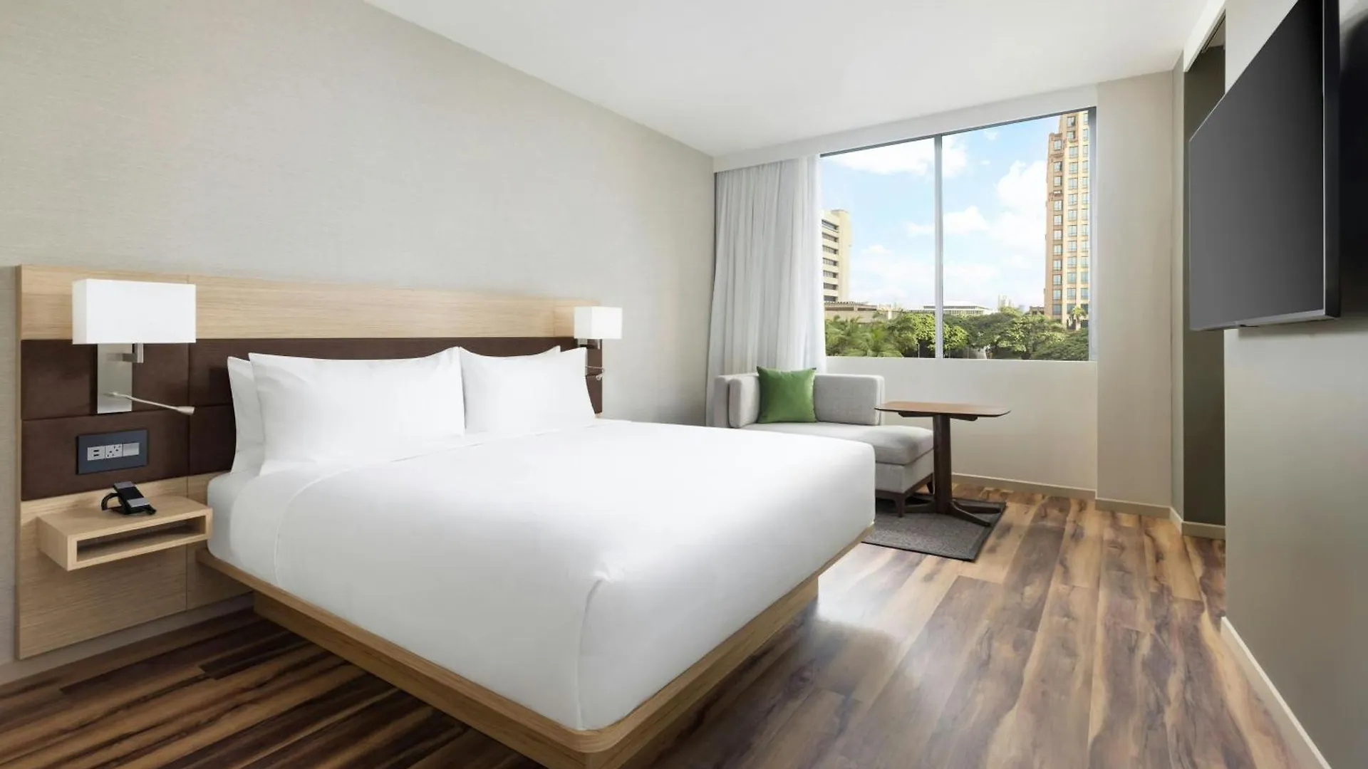 ****  Ac Hotel By Marriott Honolulu USA